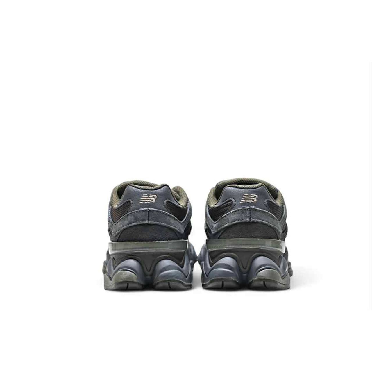 Маратонки New Balance 9060 Dark Moss