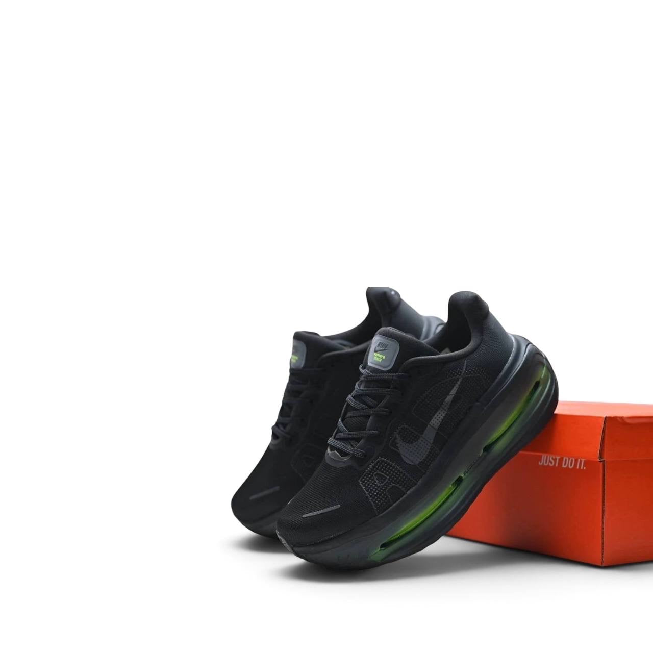 Маратонки Vomero Premium Black Volt