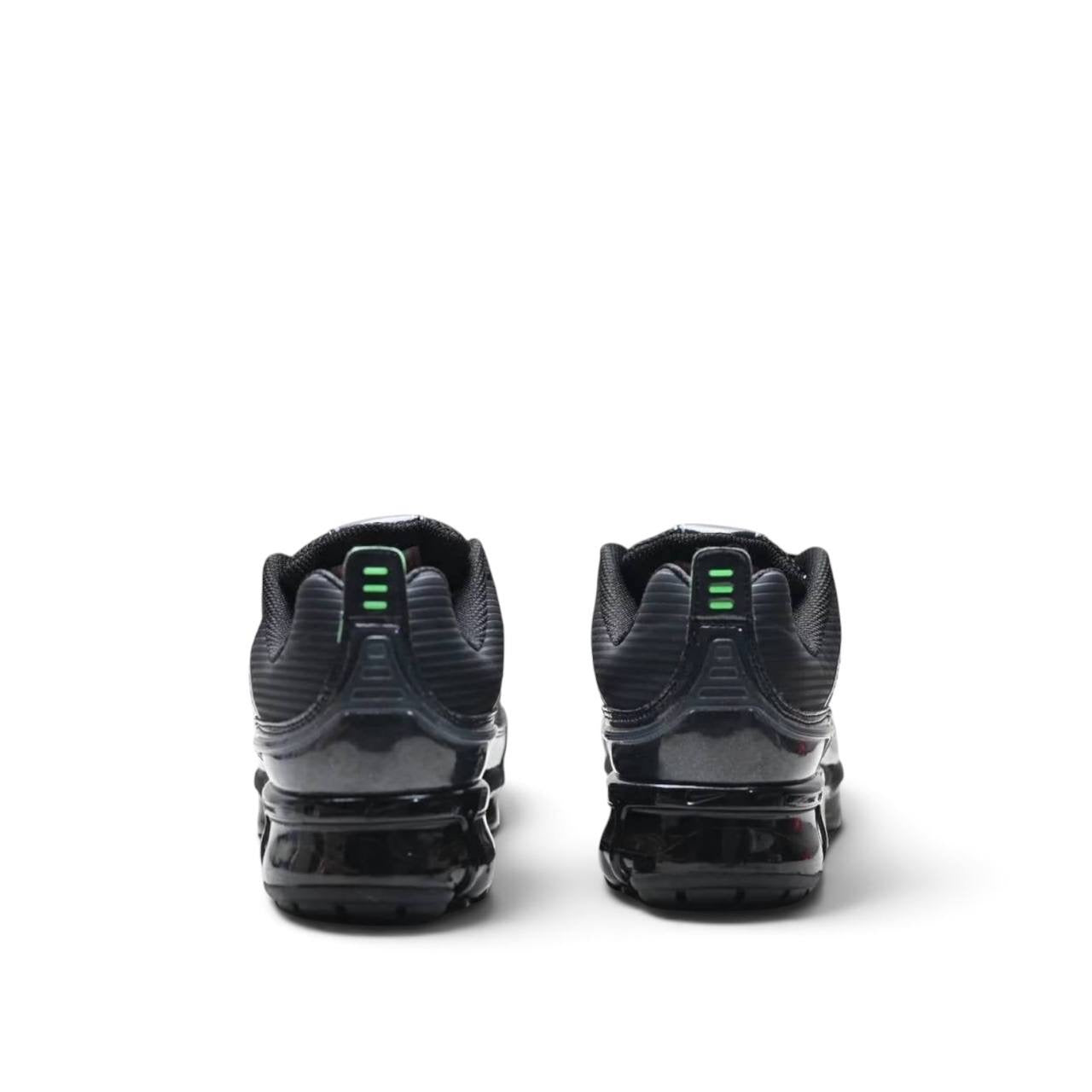 Маратонки Air VaporMax 360 Black Green Strike Pink Blast