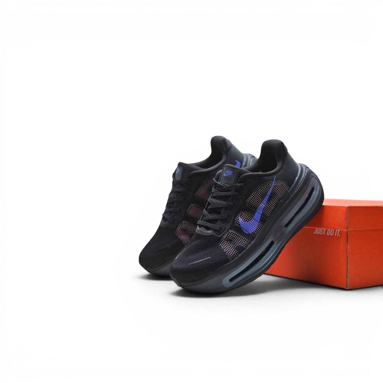 Маратонки Vomero Premium Black