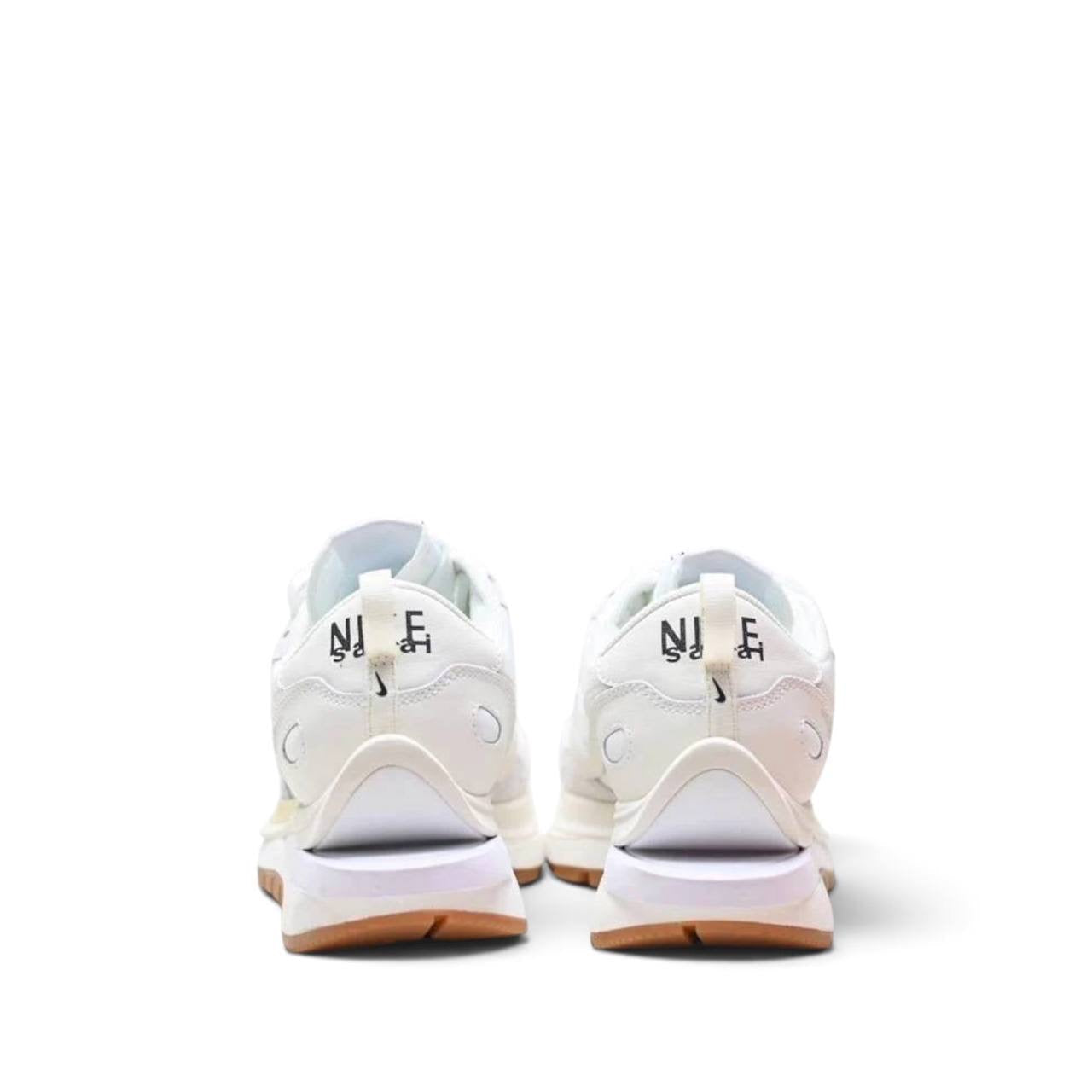 Маратонки Sacai VaporWaffle Sail Gum