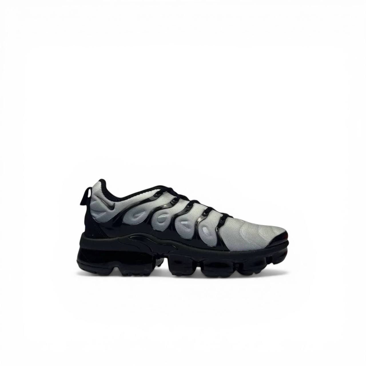 Маратонки Vapormax Plus Grey