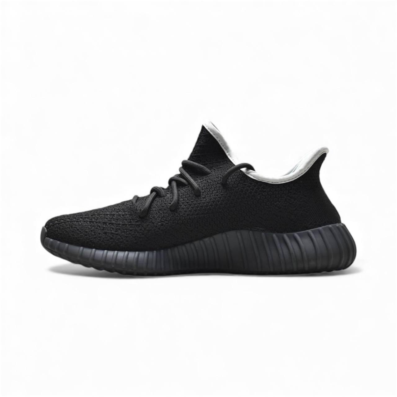 Маратонки Yeezy Boost 350 Black & Blue