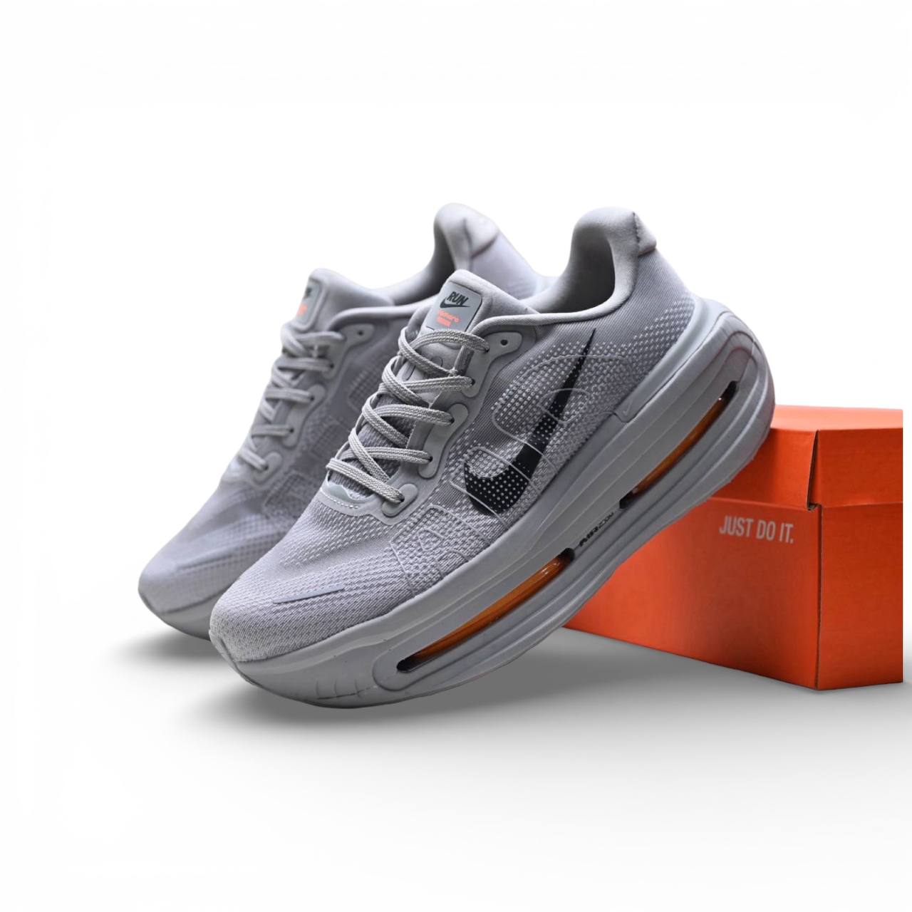 Маратонки Vomero Premium Grey