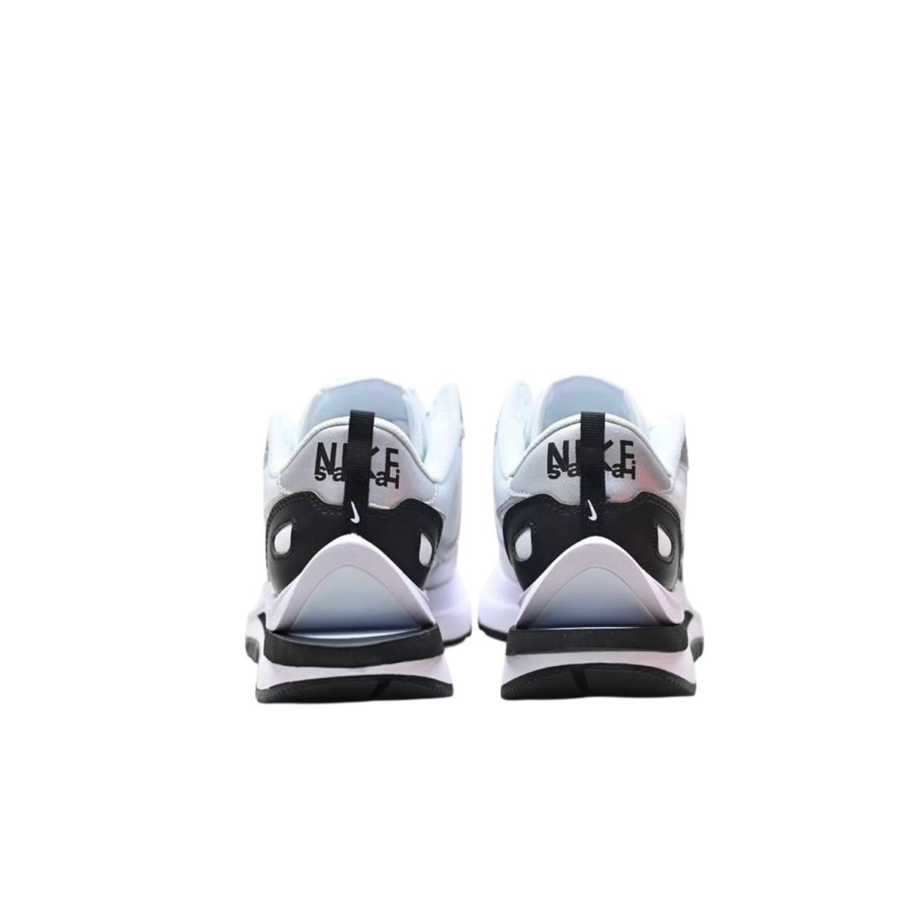 Маратонки VaporWaffle White & Silver
