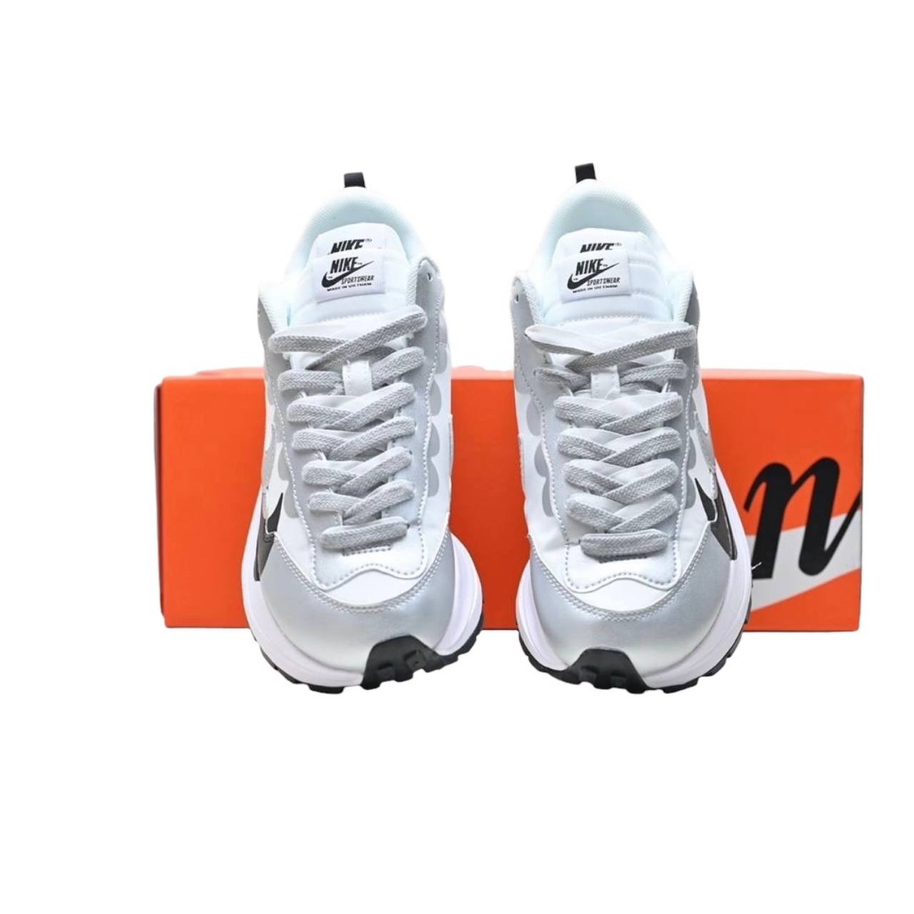 Маратонки VaporWaffle White & Silver